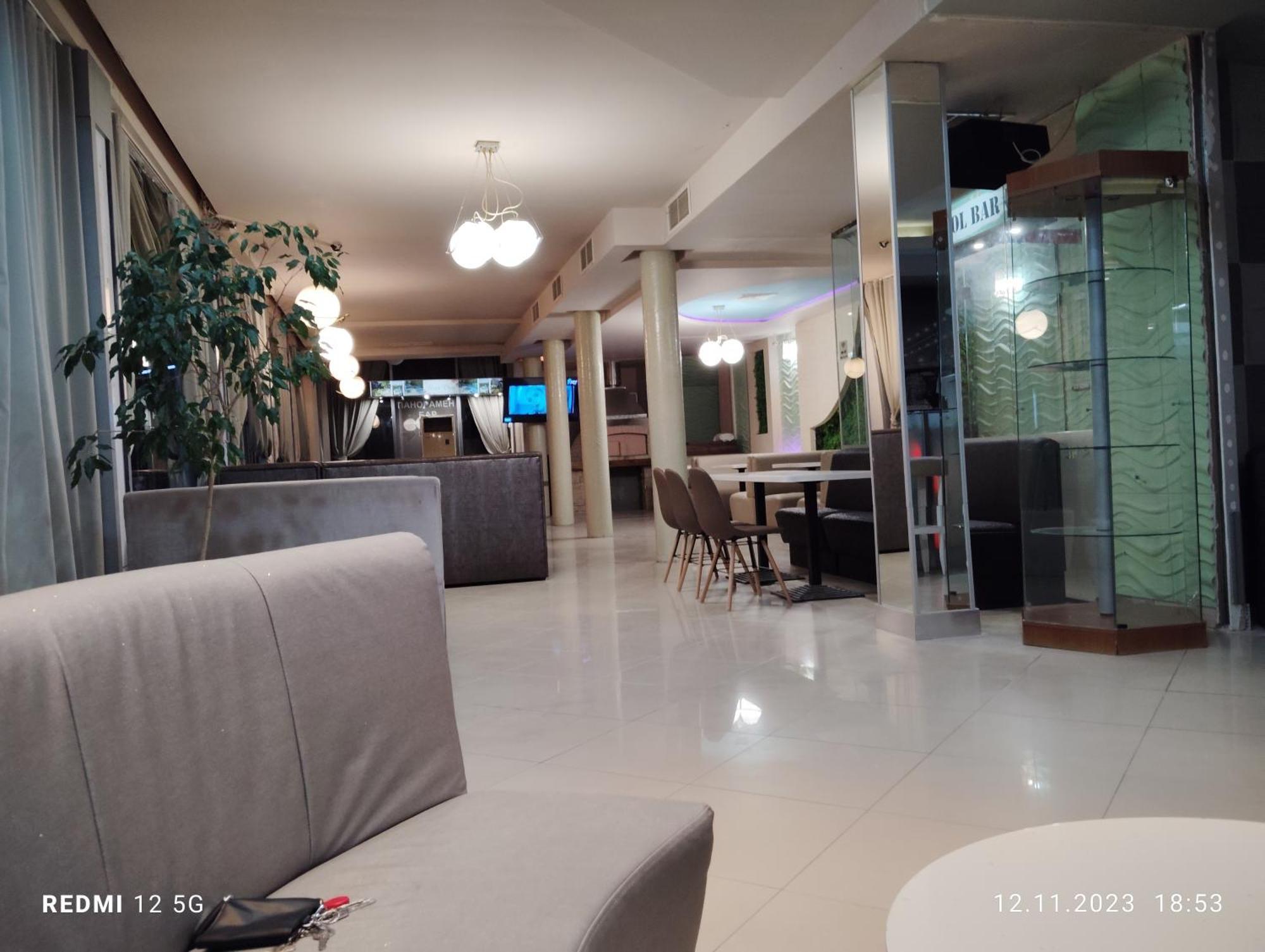 וארנה Danita Apartments & Diva Restaurant Bbq&Pool Bar מראה חיצוני תמונה